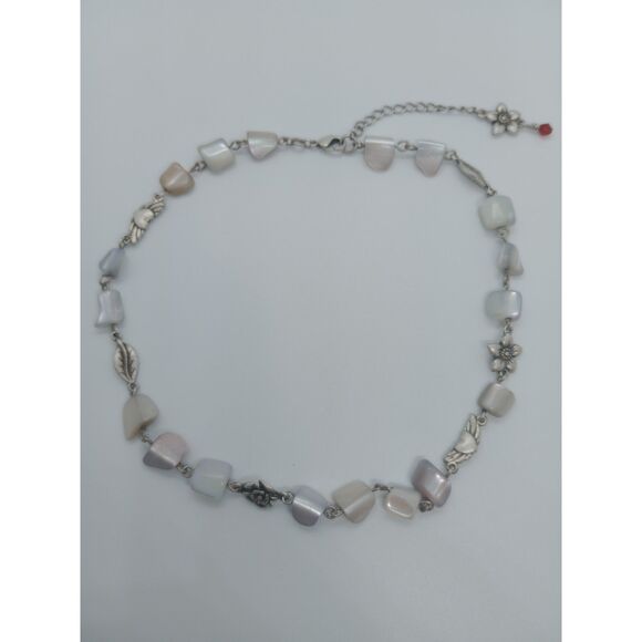 Vintage Lavender Mother of Pearl Bead Silver Tone Charms 15-17" Link Necklace - Picture 2 of 5